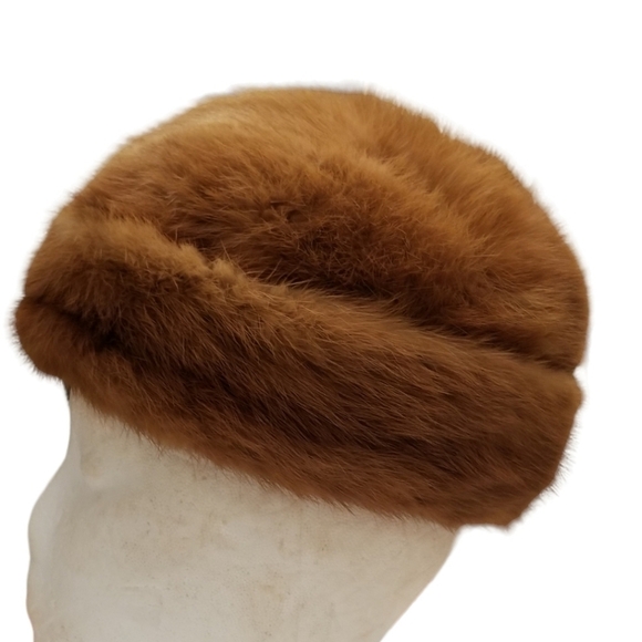 Mae Carney Genuine Ladies Tan Mink Hat Size Small - Picture 2 of 7